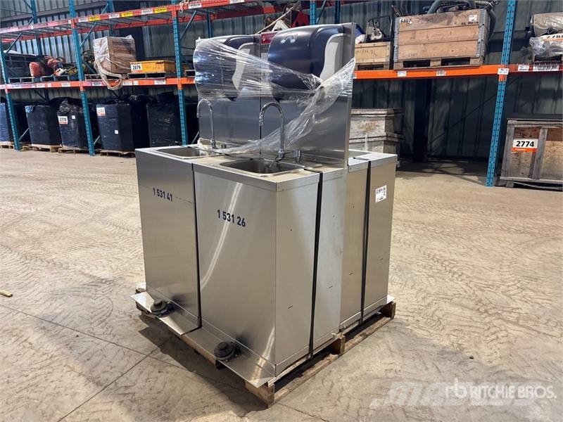 Quantity of (4) Stainless Steel Hand Wash Station Andre komponenter