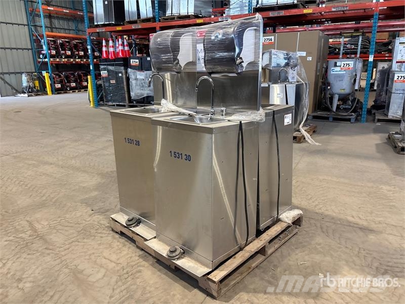 Quantity of (4) Stainless Steel Hand Wash Station Andre komponenter