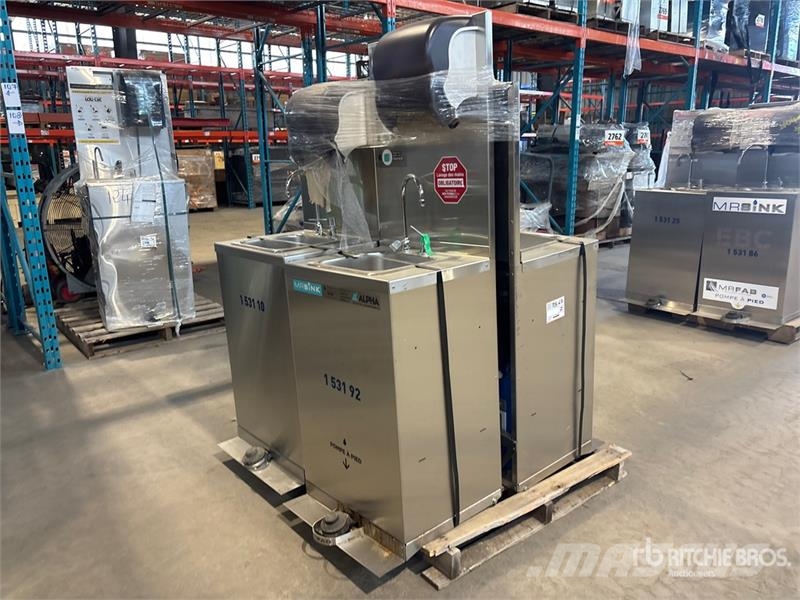 Quantity of (4) Stainless Steel Hand Wash Station Andre komponenter