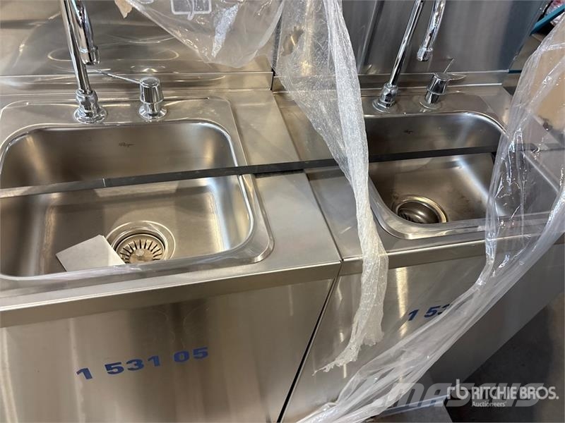 Quantity of (4) Stainless Steel Hand Wash Station Andre komponenter