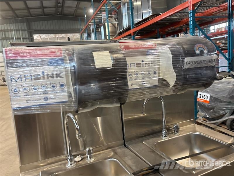  Quantity of (4) Stainless Steel Hand Wash Station Andre komponenter