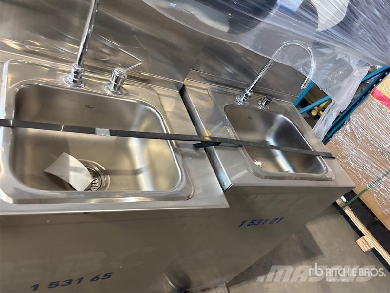 Quantity of (4) Stainless Steel Hand Wash Station Andre komponenter