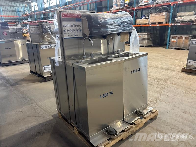 Quantity of (4) Stainless Steel Hand Wash Station Andre komponenter