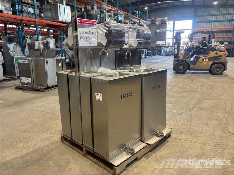 Quantity of (4) Stainless Steel Hand Wash Station Andre komponenter