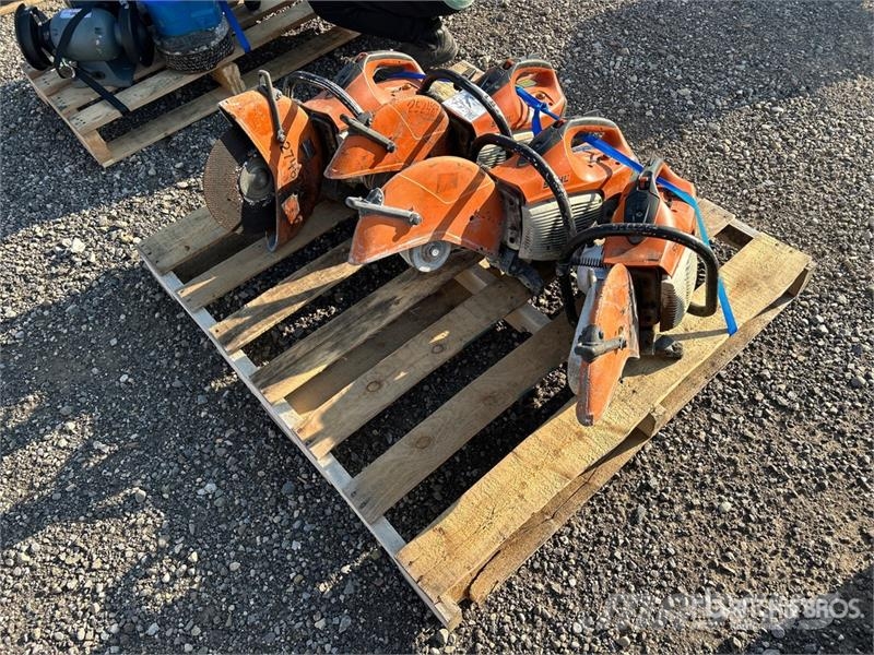  Quantity of (4) Stihl TS420 Concrete Cut-Off Saw Drugi deli