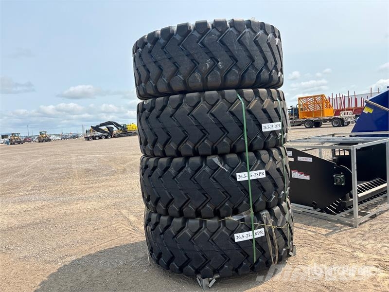Quantity of (4) Suihe T23.5 23.5x25 Tires (Unused Opony, koła i felgi