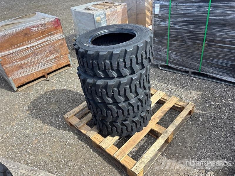 Quantity of (4) Tai Hao 10-16.5 Heavy Duty Tires ( Gume, točkovi i felne