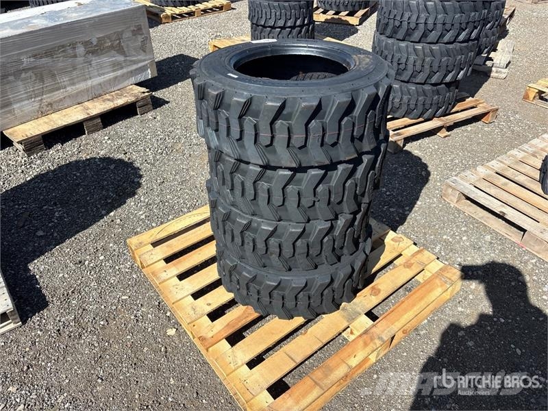 Quantity of (4) Tai Hao 10-16.5 Heavy Duty Tires ( Gume, točkovi i felne
