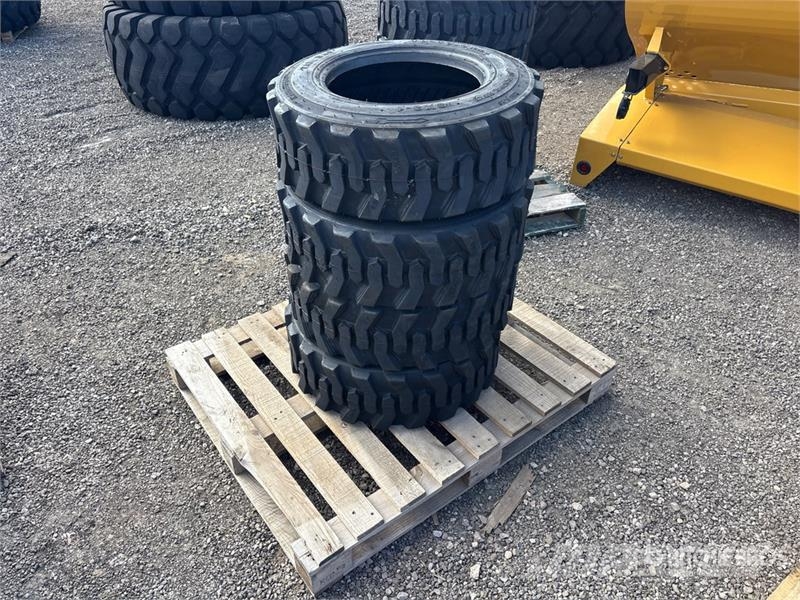 Quantity of (4) TaiHao 10-16.5 Heavy Duty Tires (U Gume, točkovi i felne
