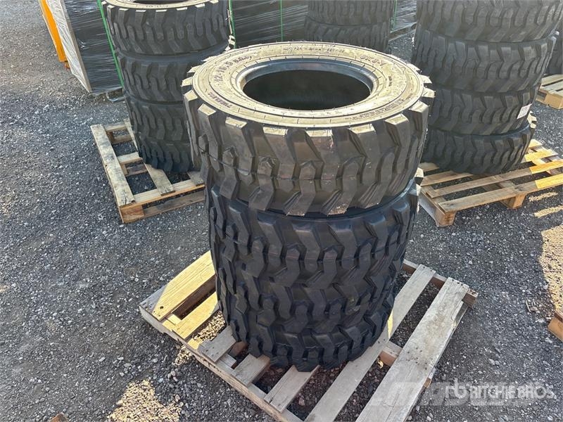 Quantity of (4) TaiHao 12-16.5 Heavy Duty Tires (U Gume, točkovi i felne