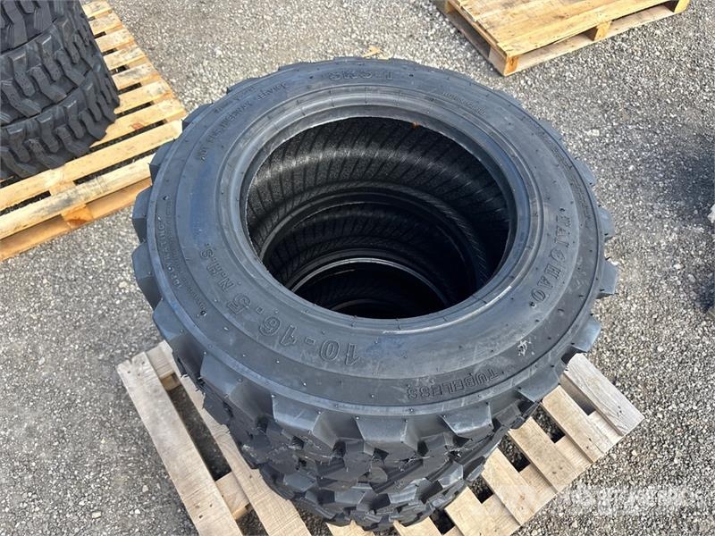Quantity of (4) TaiHao 10-16.5 Heavy Duty Tires (U Gume, točkovi i felne