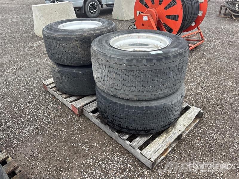 Quantity of (4) Tires Tyres, wheels and rims