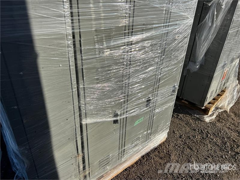 Quantity of (4) Uline Double Tier Lockers مكونات أخرى