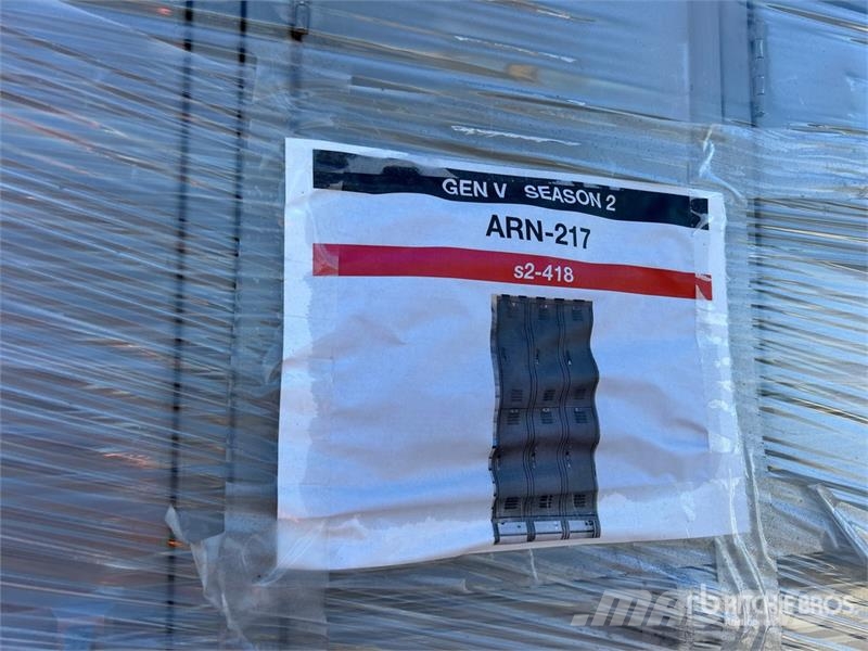 Quantity of (4) Uline Double Tier Lockers مكونات أخرى