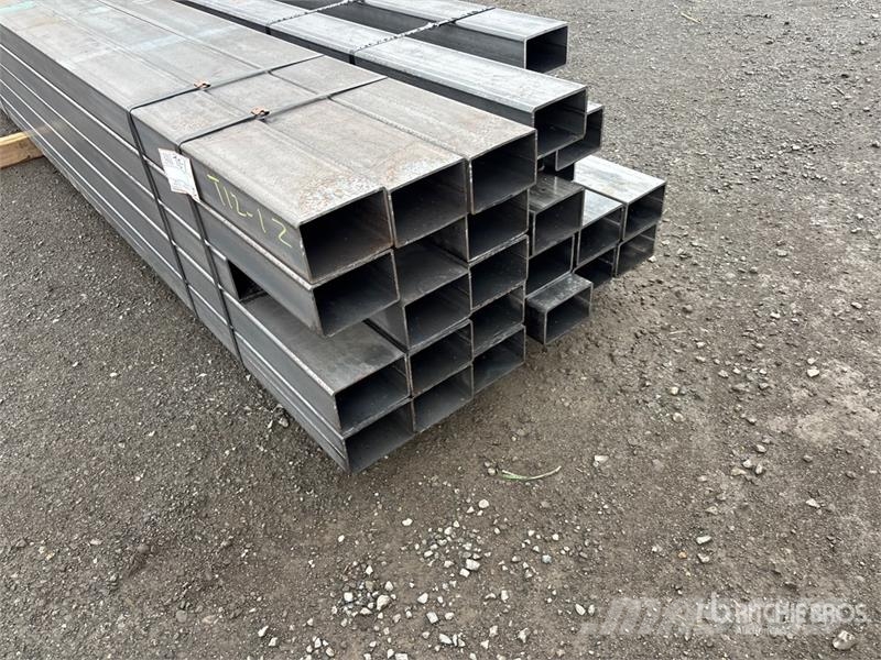 Quantity of 4 x 6 in 24 ft Metal Tube Drugi deli