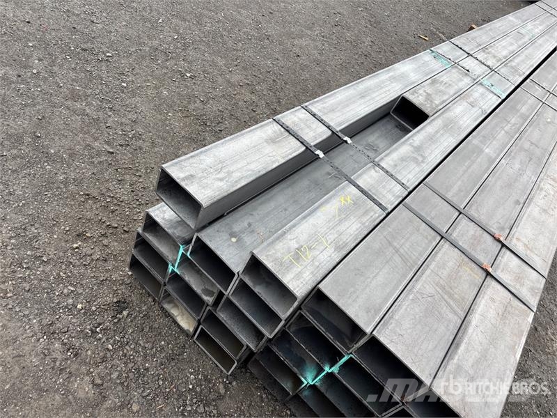 Quantity of 4 x 6 in 24 ft Metal Tube Drugi deli