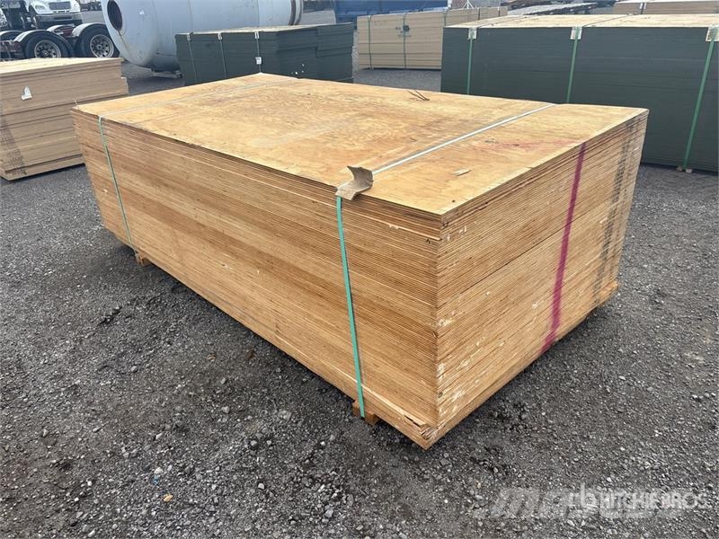 Quantity of (40) 3/4" 4x8 G1S Sanded 7 Ply Douglas Drugi deli