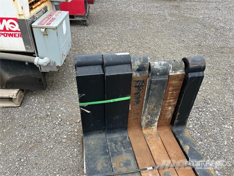 Quantity of 48" and 60" Fork Attachment Vilice