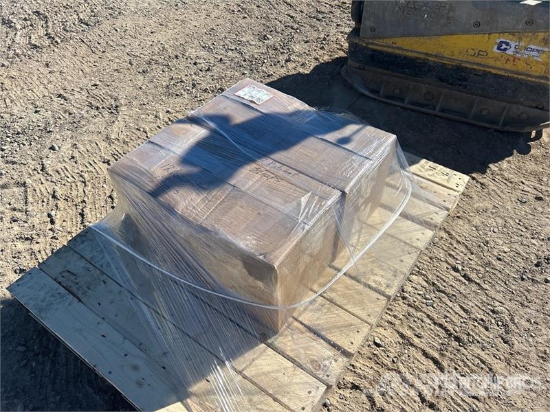  Quantity of (48) Ratchet Straps (Unused) Otros componentes