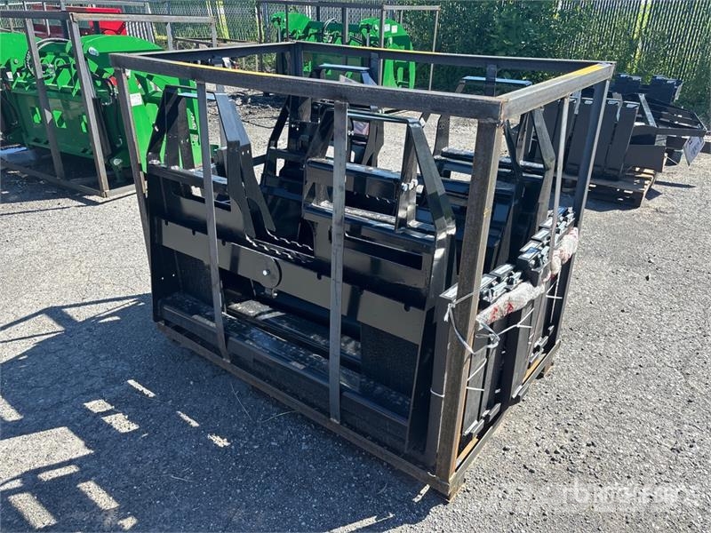  Quantity of (5)  AGT SSCPF48-4400-WFF Skid Steer F フォーク