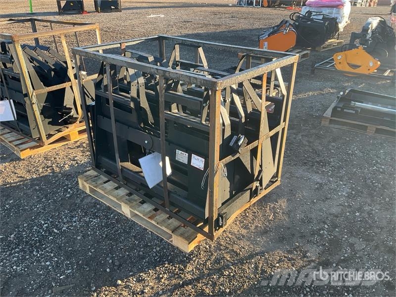 Quantity of (5) AGT SSCPF48-4400-WFF Skid Steer F Forquilhas
