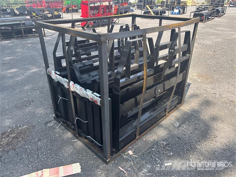 Quantity of (5) AGT SSCPF42-2200-WFF 42 in Skid S Vidlica