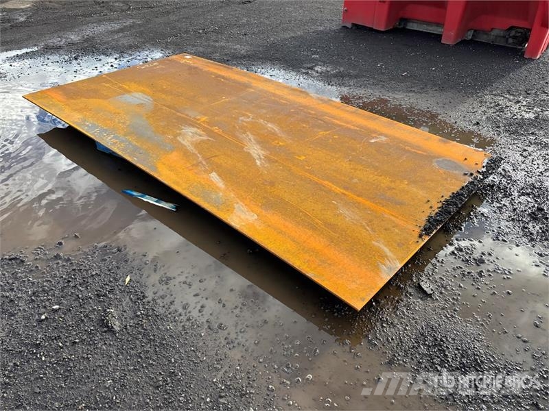  Quantity of 5 ft x 10 ft (0.5 in Thick) Steel Plat مكونات أخرى