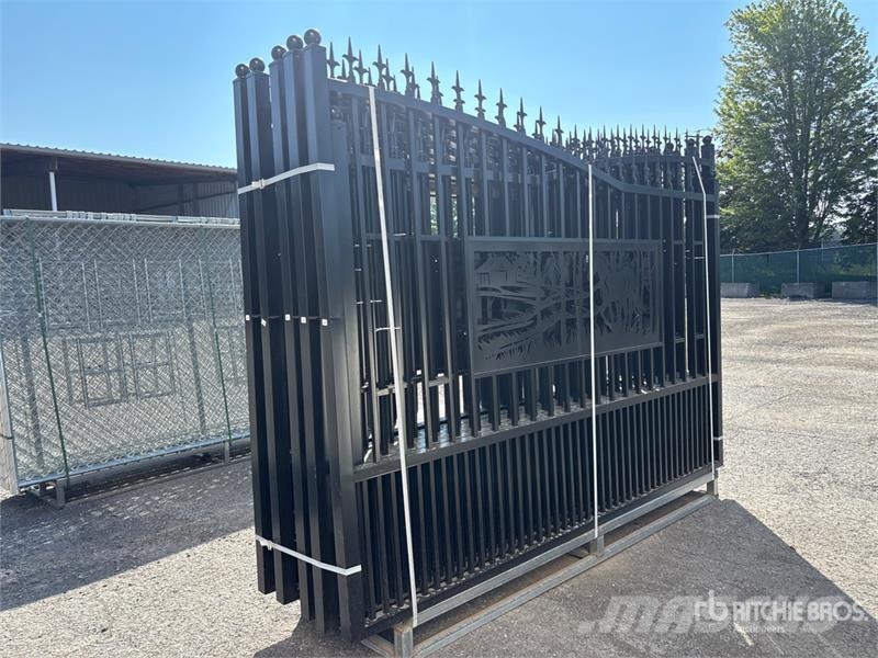 Quantity of (5) GLDG05 20 ft Wrought Iron Bi-Part Další