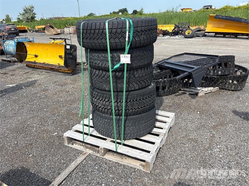 Quantity of (5) Mixed Miscellaneous Tires Opony, koła i felgi