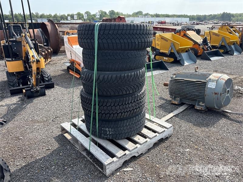 Quantity of (5) Mixed Miscellaneous Tires Opony, koła i felgi