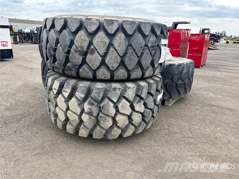 Quantity of (5) Tires Opony, koła i felgi