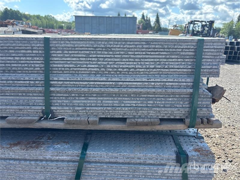 Quantity of (50) Durasteel 47 in x 98 in (0.25 in Drugi deli