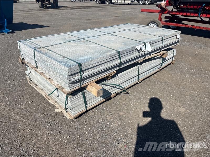Quantity of (50) Durasteel 47 in x 98 in (0.25 in Drugi deli