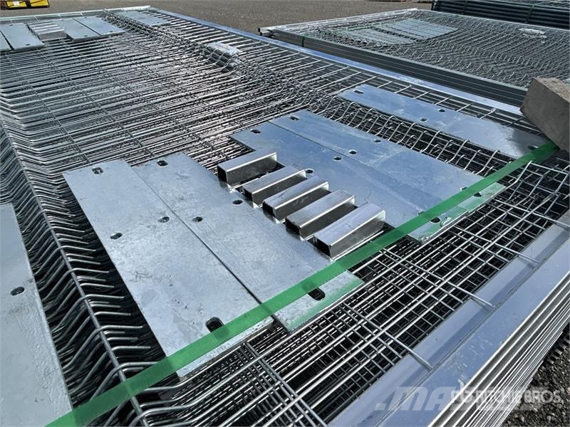 Quantity of (59) 7 ft 6 in x 6 ft Galvanized Site Drugi deli