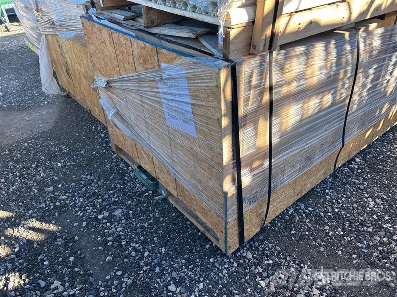 Quantity of (6) Lifts of Cable Covered Moldings Andre komponenter