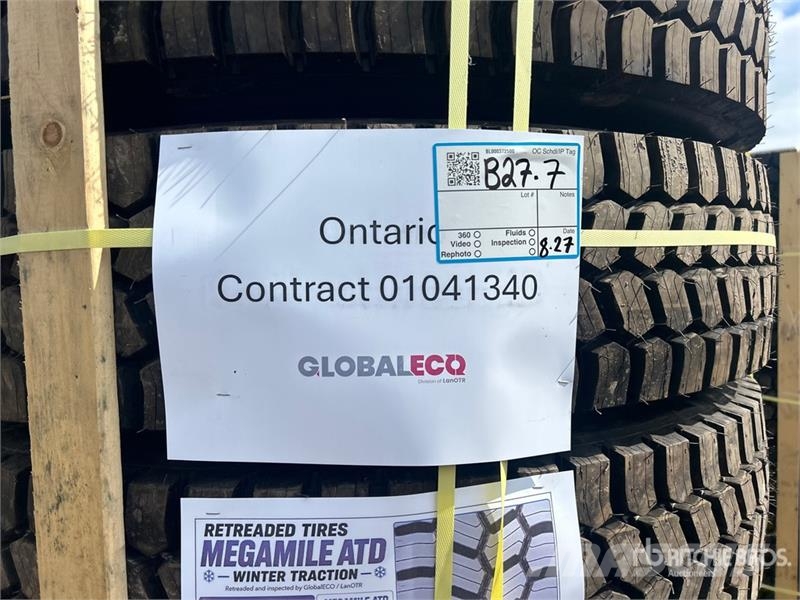 Quantity of (8) 11R22.5 Snow Traction Retread Tire Tyres, wheels and rims