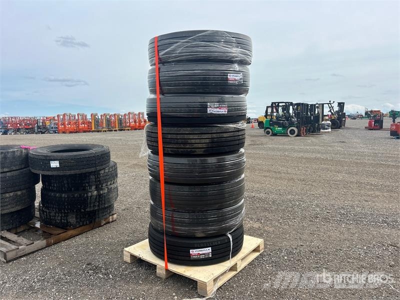 Quantity of (8) 11R22.5 Steer w/ Aluminum Rims Tir Banden, wielen en velgen
