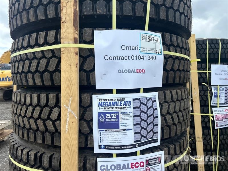 Quantity of (8) 11R22.5 Snow Traction Retread Tire Tyres, wheels and rims