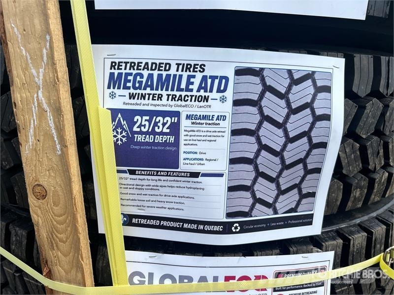 Quantity of (8) 11R22.5 Snow Traction Retread Tire Tyres, wheels and rims