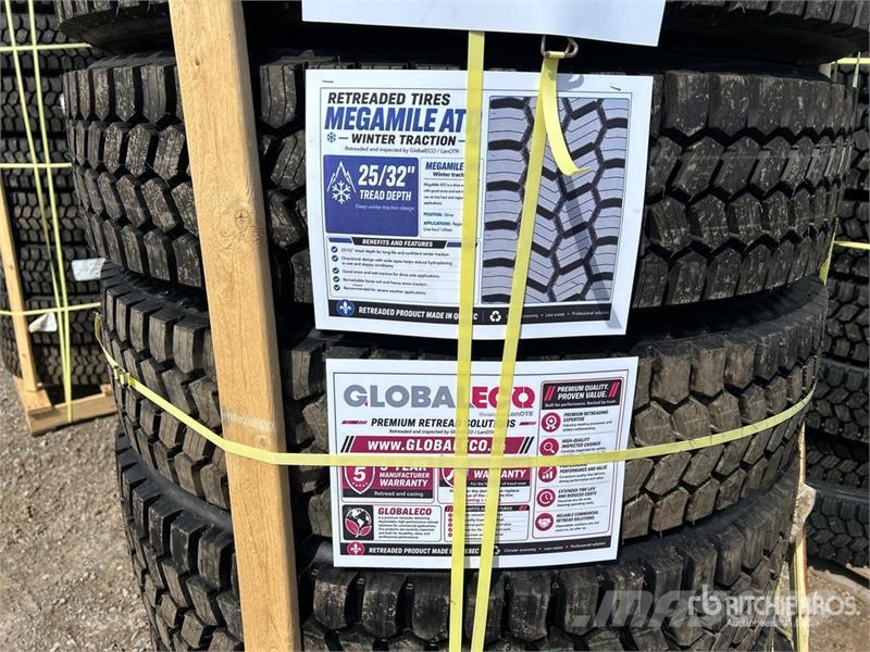 Quantity of (8) 11R22.5 Snow Traction Retread Tire Tyres, wheels and rims