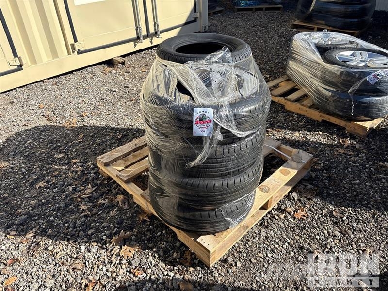 Quantity of (8) 195-65R-15 Tires (Unused) Gume, točkovi i felne