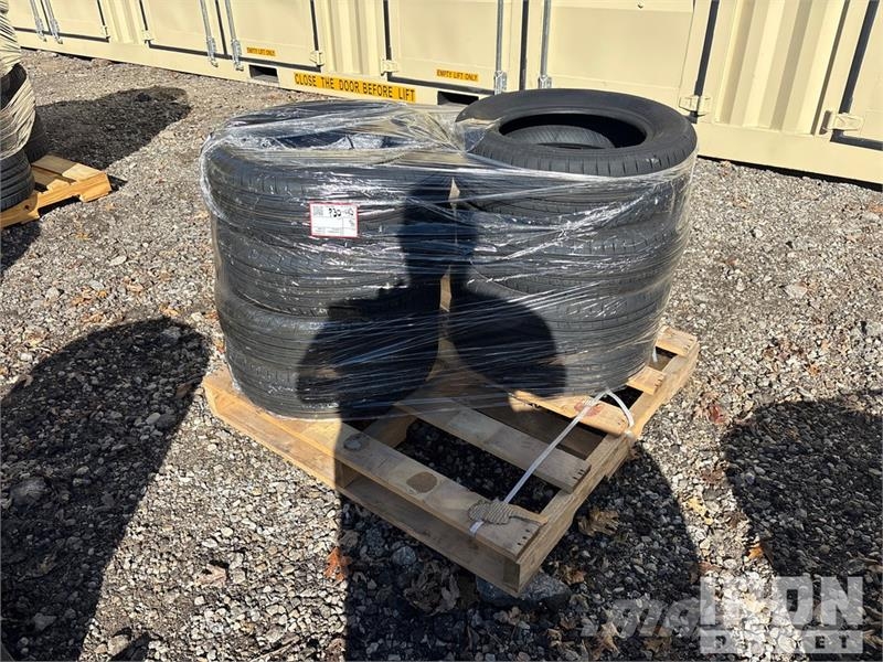 Quantity of (8) 195-65R-15 Tires (Unused) Gume, točkovi i felne