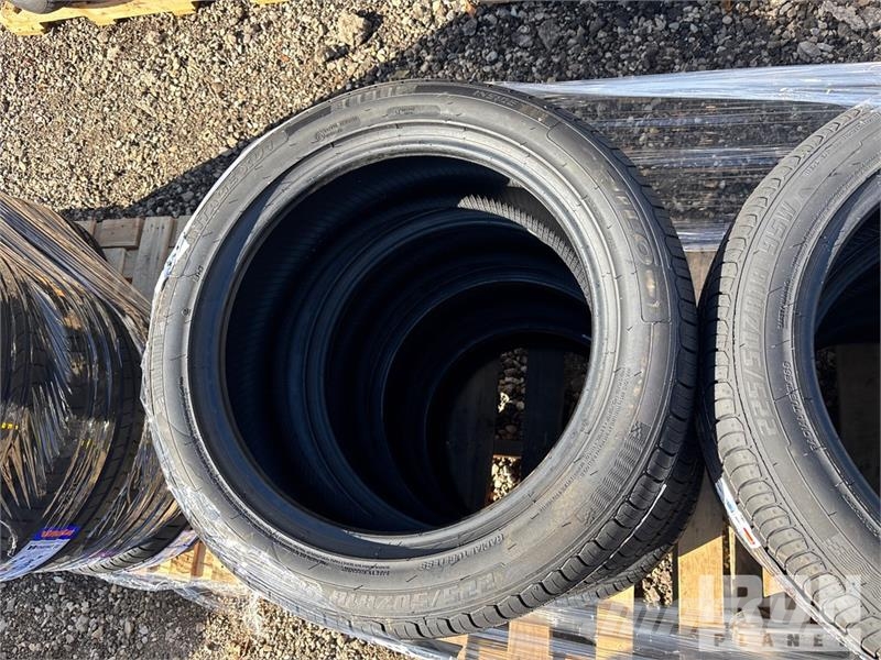  Quantity of (8) 225-50ZR-18 Tires (Unused) 轮胎、车轮、轮圈