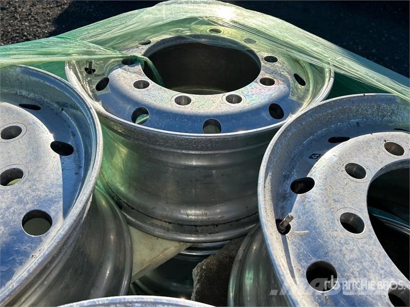  Quantity of (8) Alcoa Truck Wheels 轮胎、车轮、轮圈
