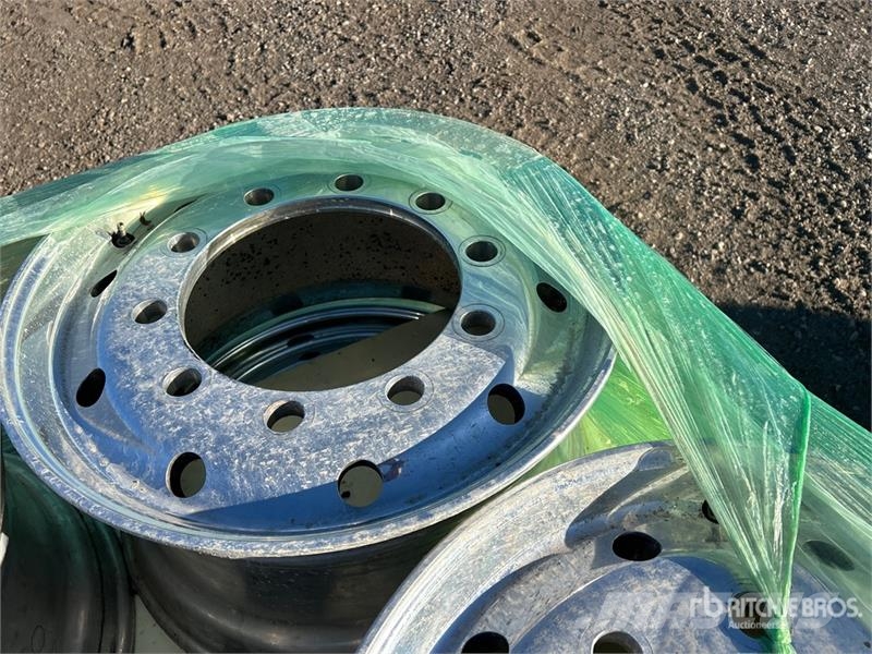  Quantity of (8) Alcoa Truck Wheels 轮胎、车轮、轮圈