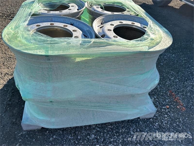  Quantity of (8) Alcoa Truck Wheels 轮胎、车轮、轮圈