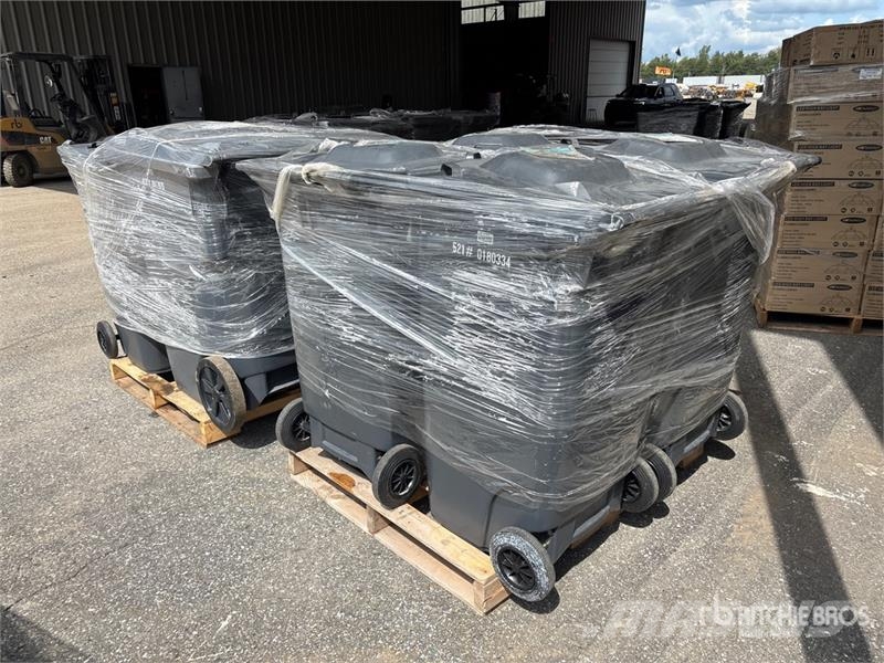Quantity of (8) Plastic Garbage Bins Drugi deli