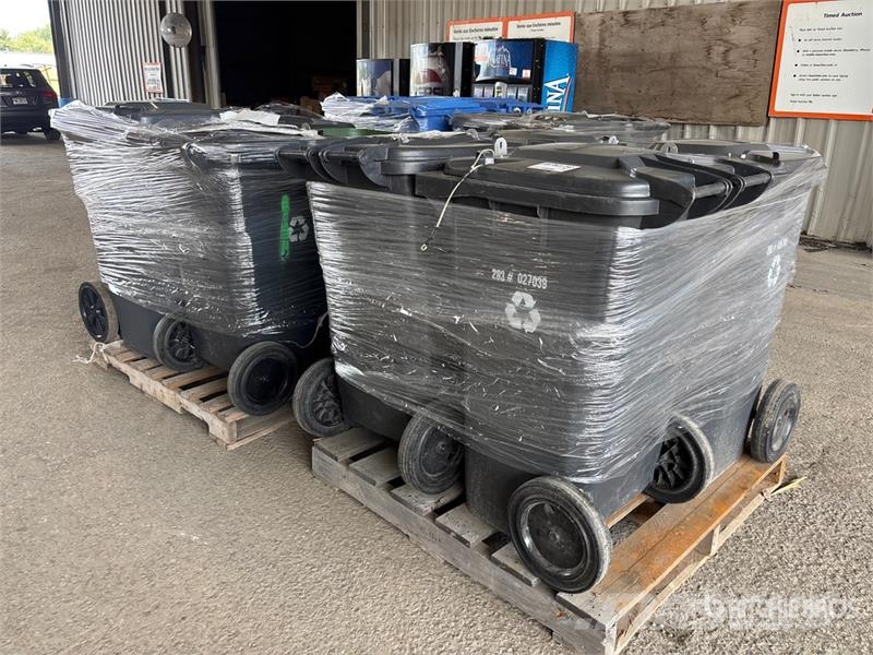 Quantity of (8) Plastic Garbage Bins Drugi deli