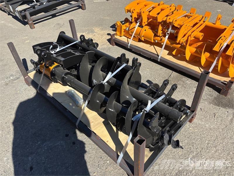  Quantity of (8)  VICSEC VCA-8 Mini Excavator Attac Kiti naudoti statybos komponentai