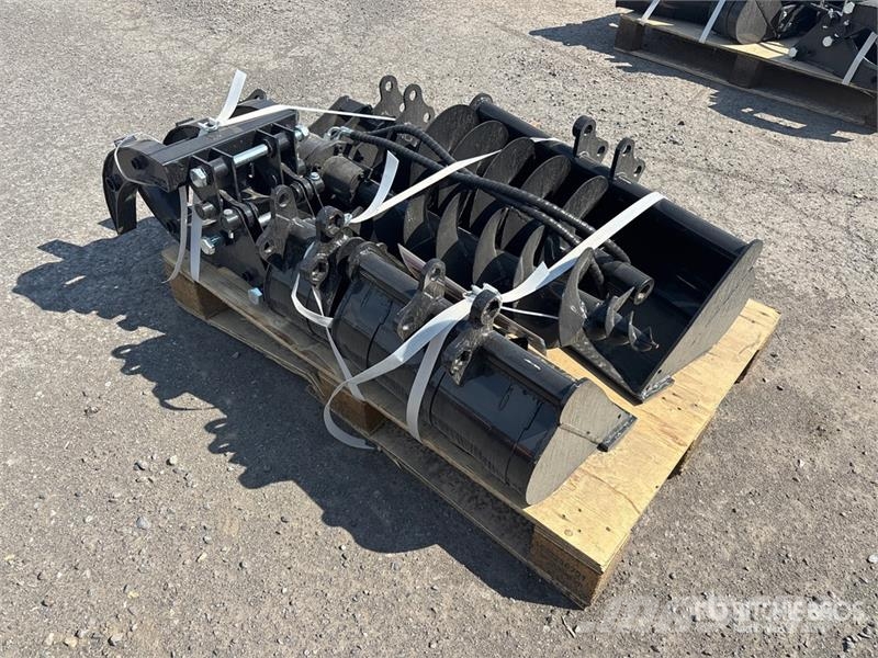 Quantity of (9) AGT 12EX-ATA Mini Excavator Attac Drugi deli